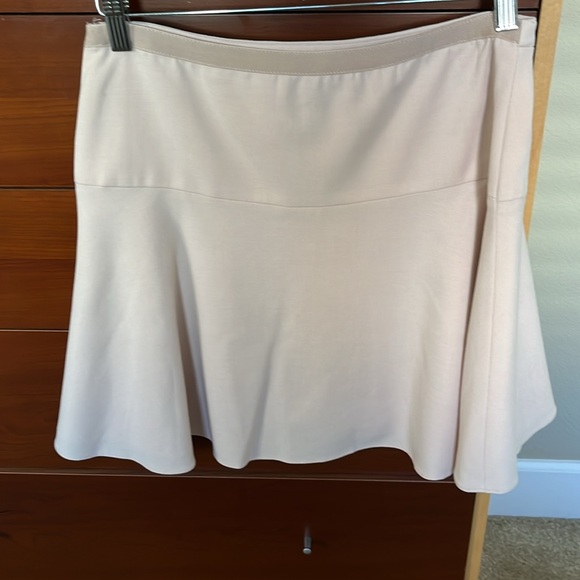 Skirt - Picture 4 of 4